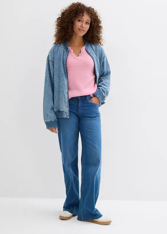 Genser med innfelte blonder, bonprix