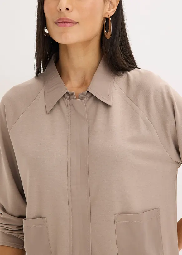 Lett jakke av Punto di Roma-materiale med satengbesetning, bonprix