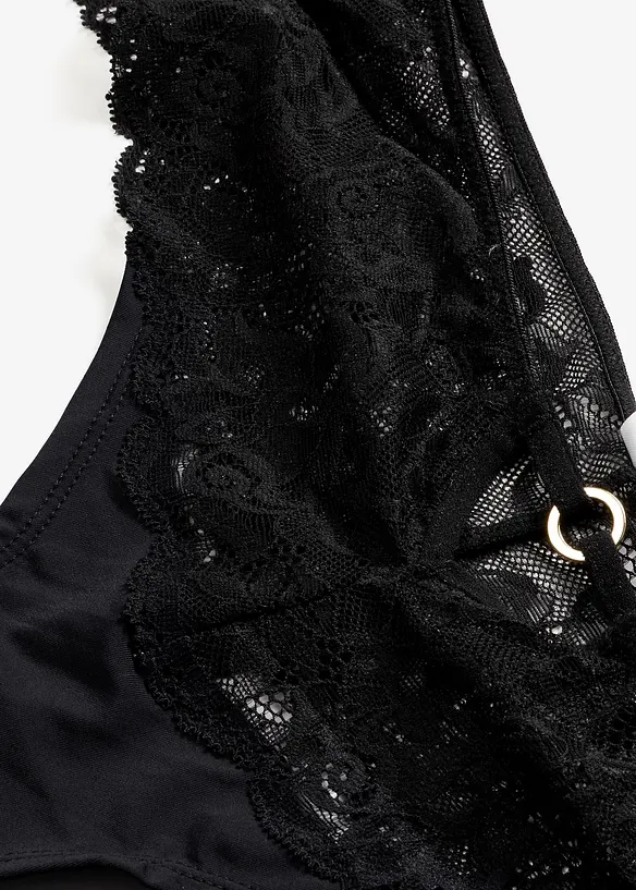 Stringtruse med h&oslash;y midje og blomsterblonder, bonprix