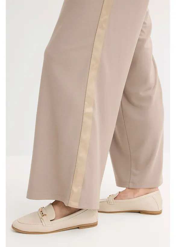 Jerseybukse med dekorativt spensel, bonprix