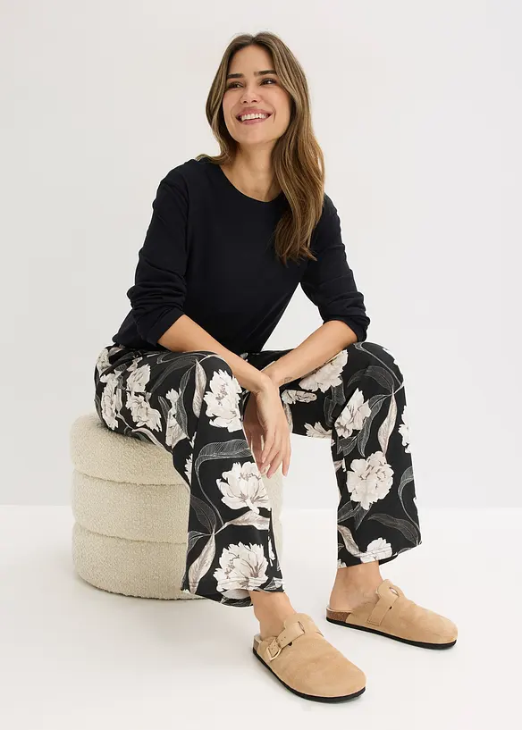 Pyjamas med viskose og vide ben, bonprix