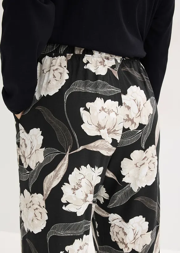 Pyjamas med viskose og vide ben, bonprix