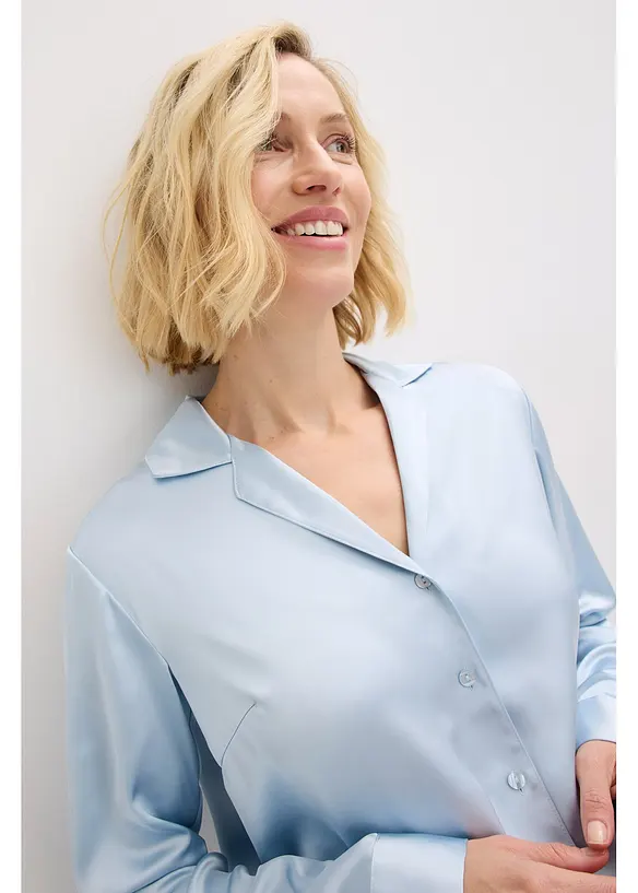 Bluse av fin sateng, bonprix