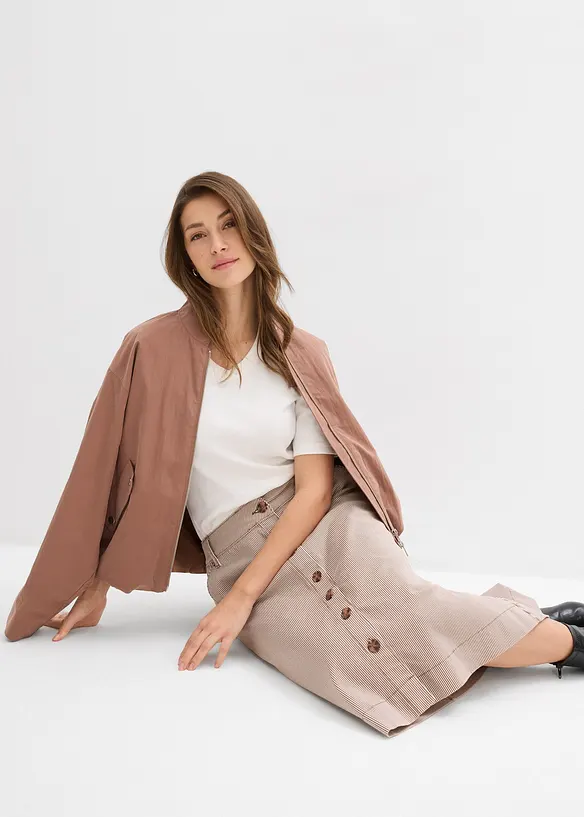 Midiskj&oslash;rt med stripem&oslash;nster og knappestolpe, bonprix