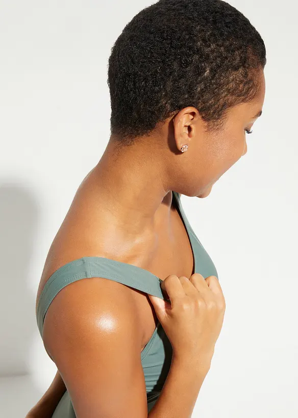 Shape-badedrakt med pyntefolder, lett formende, bonprix