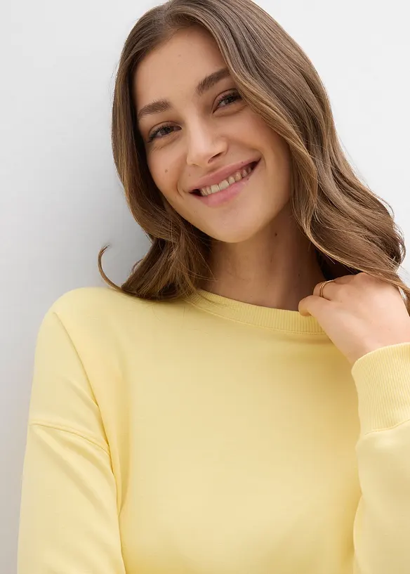 Sweatshirt i innsvingt modell, bonprix