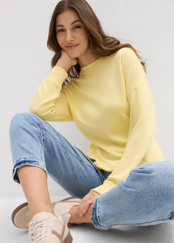 Sweatshirt i innsvingt modell, bonprix