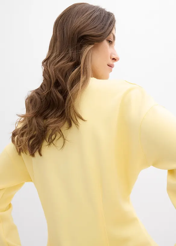 Sweatshirt i innsvingt modell, bonprix