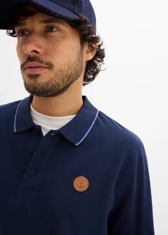 Klassisk rugbygenser i Regular Fit-modell med aksenter i kontrastfarge, bonprix