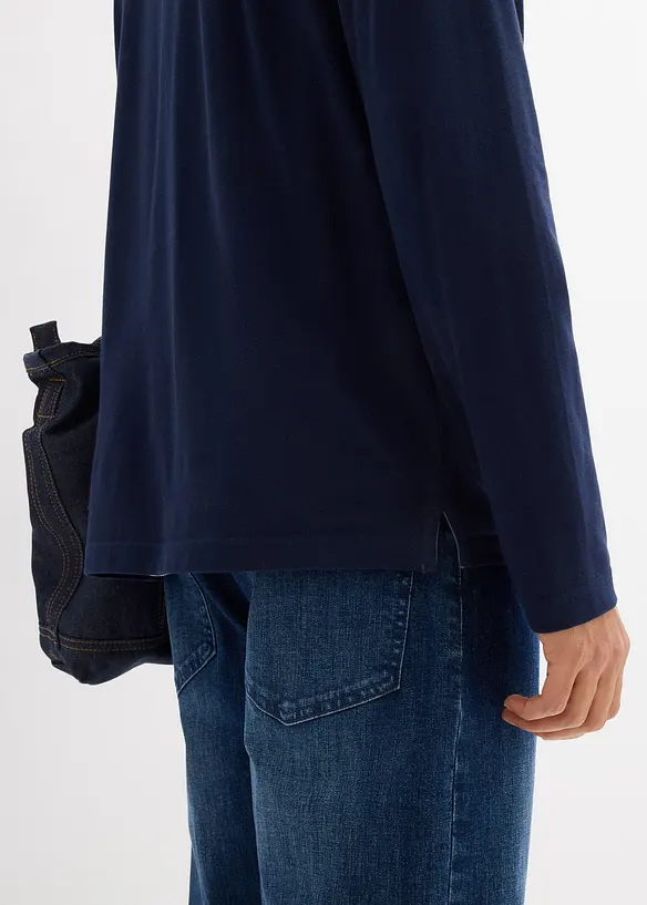 Klassisk rugbygenser i Regular Fit-modell med aksenter i kontrastfarge, bonprix