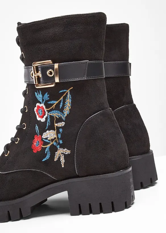 Sn&oslash;reboots med broderi, bonprix