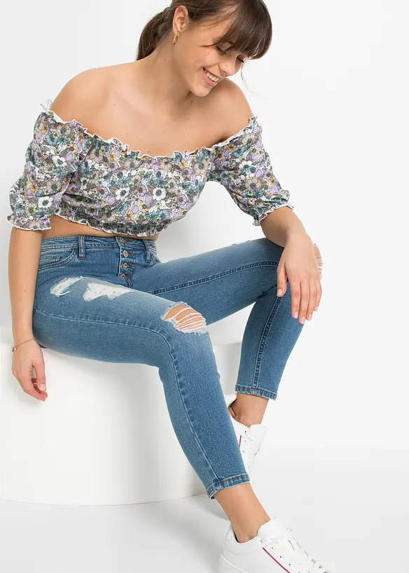 En kortere destroyed-jeans, bonprix