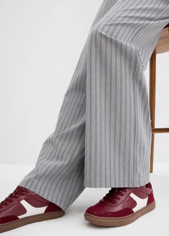 Slip on-bukse i fint fallende materiale, bonprix