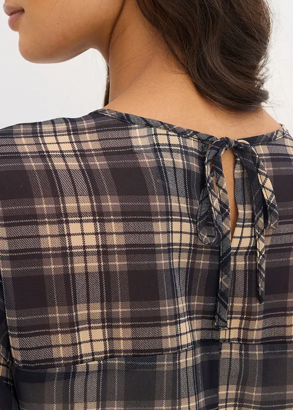 Chiffonkjole med volanger, bonprix