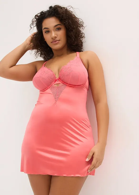 Babydoll i glansfullt materiale med glitrende blomsterbroderi, bonprix