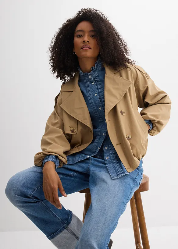 Denimbluse i &oslash;kologisk bomull med volanger, bonprix