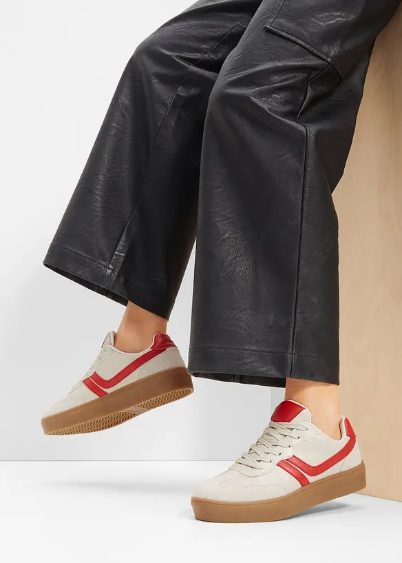 Plat&aring;sneakers i retrostil, bonprix