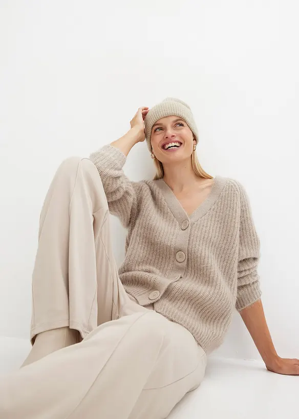 Cardigan i grov ribbestrikk med glans, bonprix