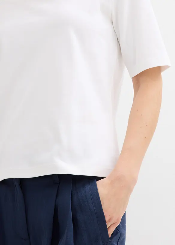 T-skjorte i formstabil, &oslash;kologisk bomull, bonprix