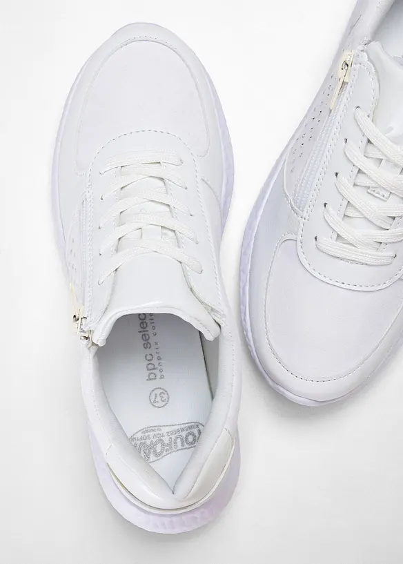 Sneakers med glitterstener, bonprix