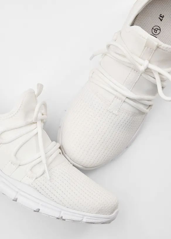 Sneakers av soft-materiale, bonprix