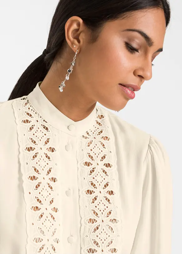 Bluse i myk viskosemiks med blonder, bonprix