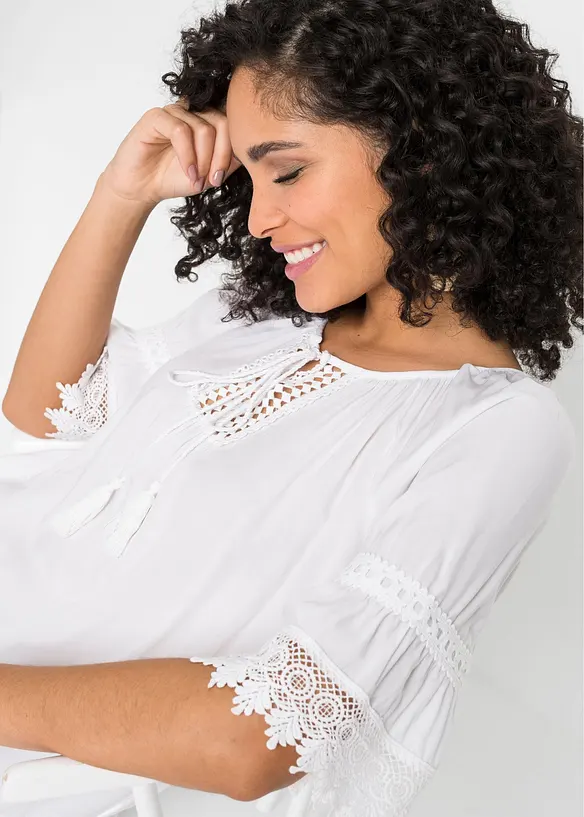 Tunika i myk viskose med blonder, bonprix