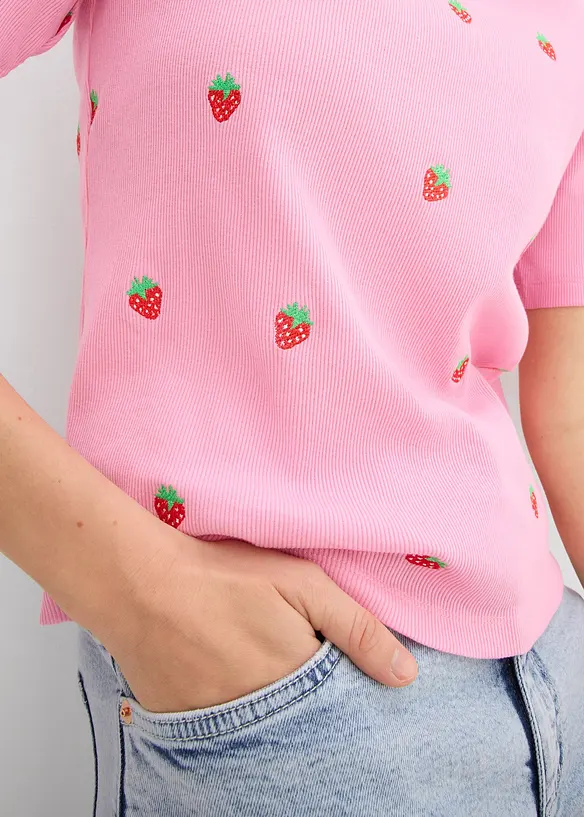 Ribbet topp i 100% &oslash;kologisk bomull med broderi, bonprix