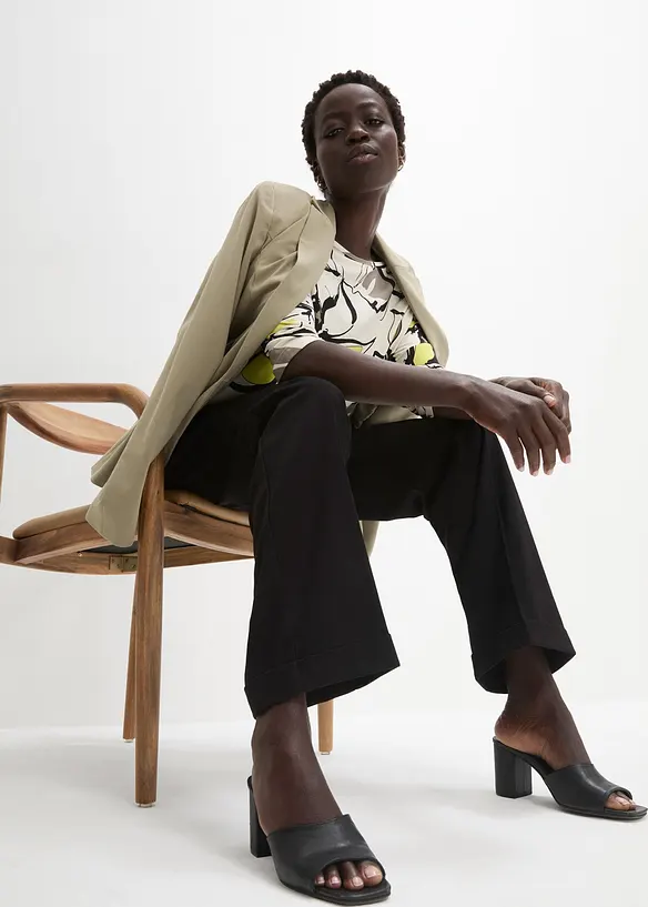 Topp med flaggermusermer og blomsterm&oslash;nster, bonprix