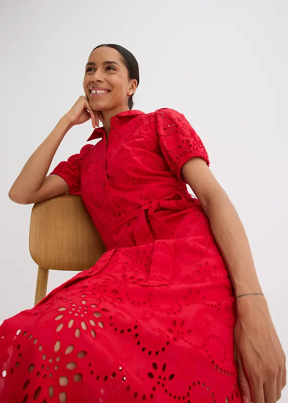 Skjortekjole i 100% bomull med hullbroderier, bonprix