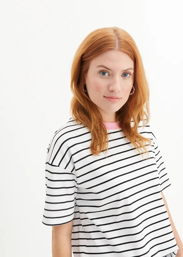 Oversized T-skjorte i 100% &oslash;kologisk bomull, bonprix