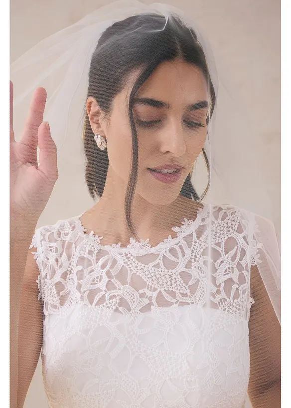 Selskapskjole med blonder, bonprix