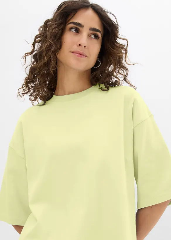 Oversized topp i formfast, 100% &oslash;kologisk bomull, bonprix