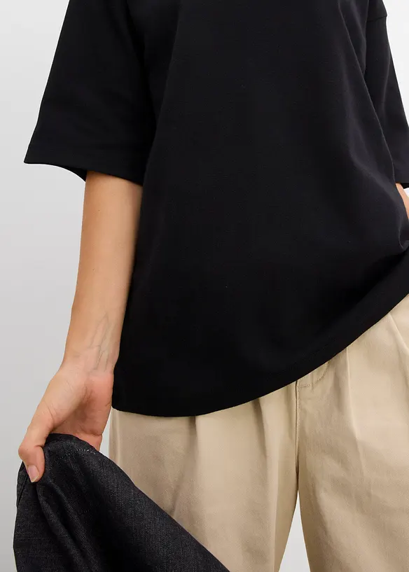 Oversized topp i formstabil, 100% &oslash;kologisk bomull, bonprix