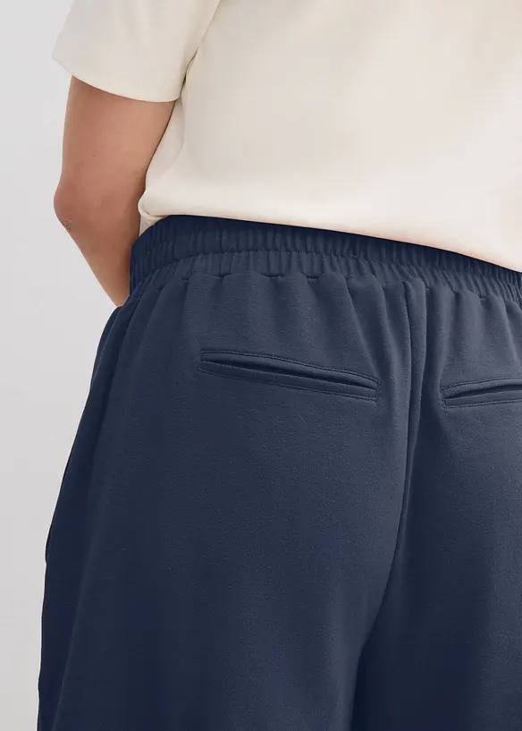 Sweatshorts i bomullsblanding, bonprix