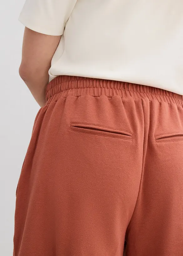 Sweatshorts i bomullsblanding, bonprix
