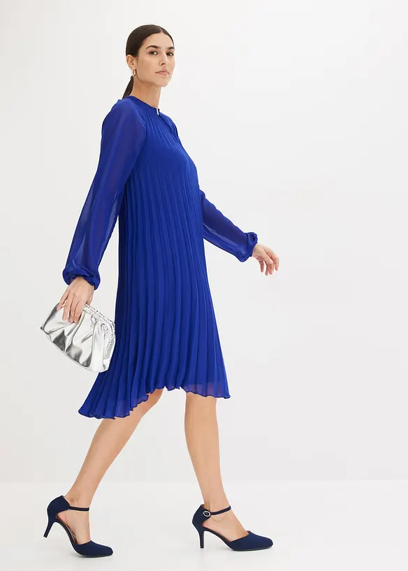 Minikjole i lett chiffon med pliss&eacute;folder, bonprix