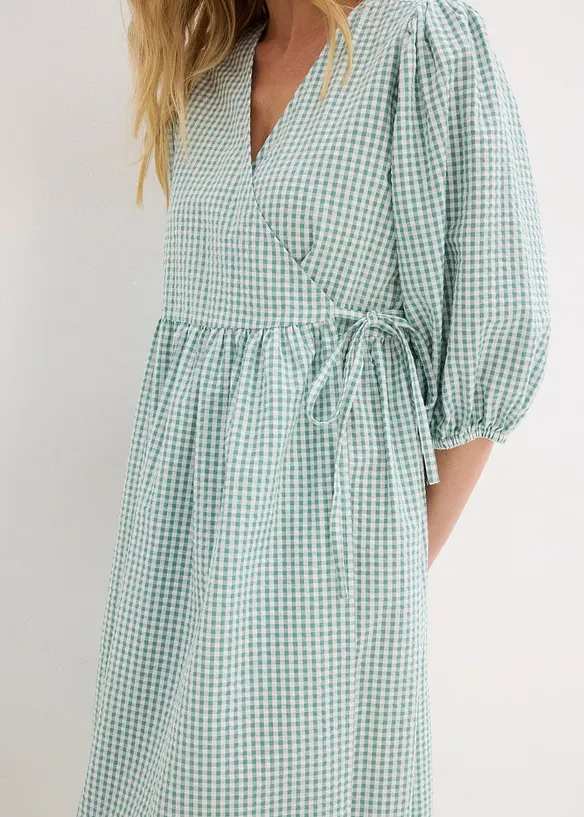 Omslagskjole i strukturmateriale, bonprix