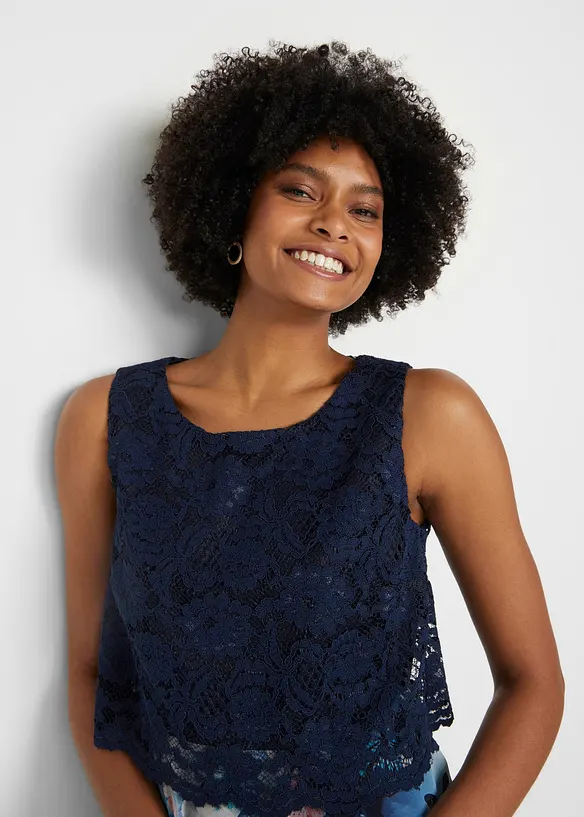 Chiffonkjole med fine blonder, bonprix