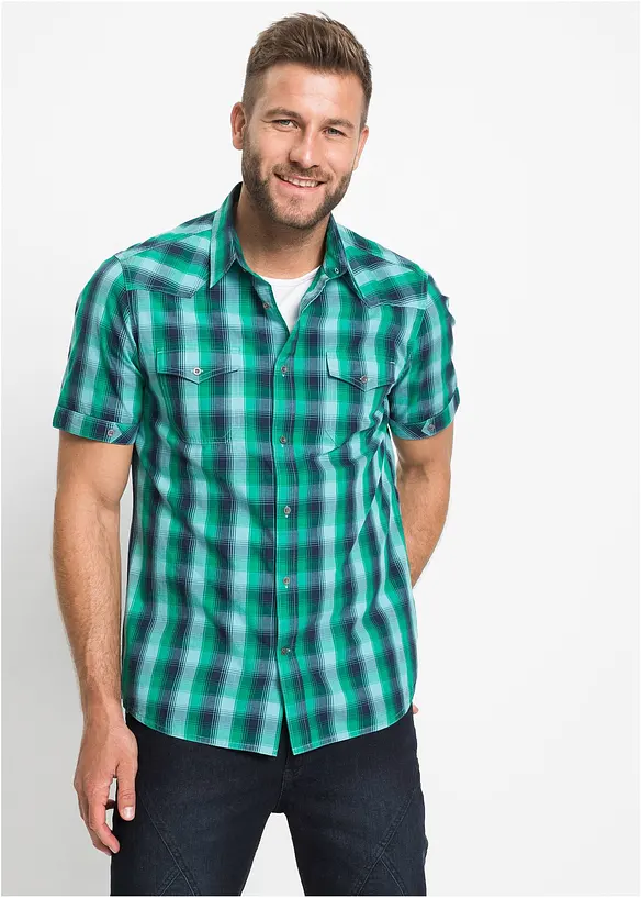 Kortermet skjorte med p&aring;sydde lommer, bonprix