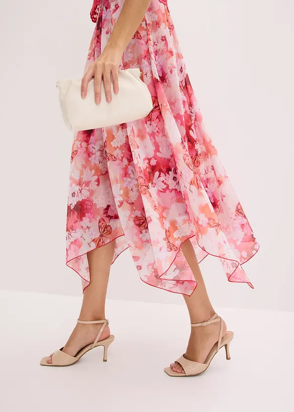 Chiffonkjole med fine blonder, bonprix