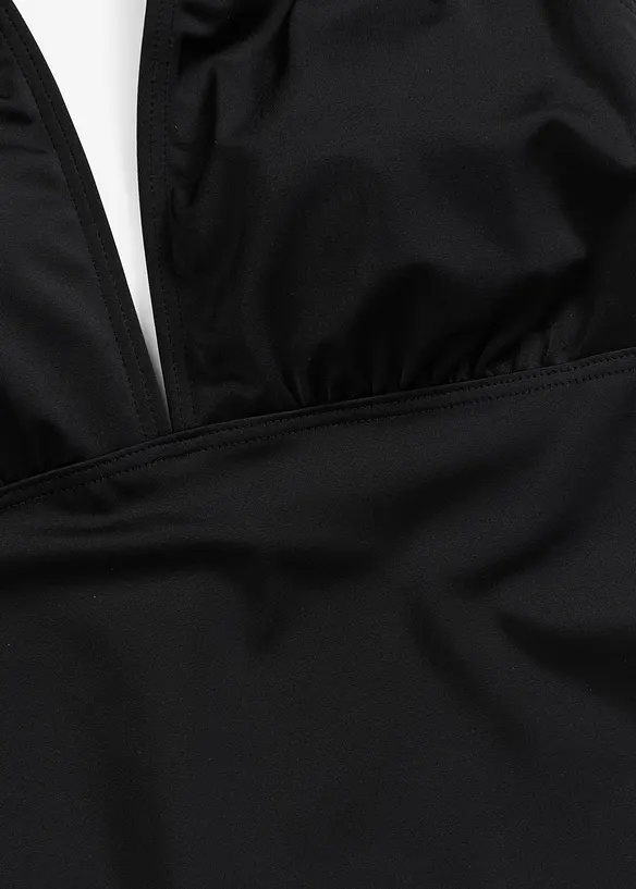 Halterneck-badedrakt med dyp V-hals, bonprix