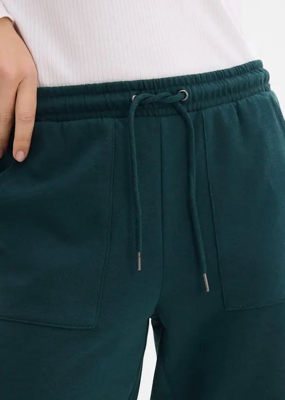 Sweatshorts med lommer, bonprix