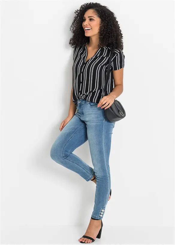 Kortermet bluse i 100% viskose, bonprix