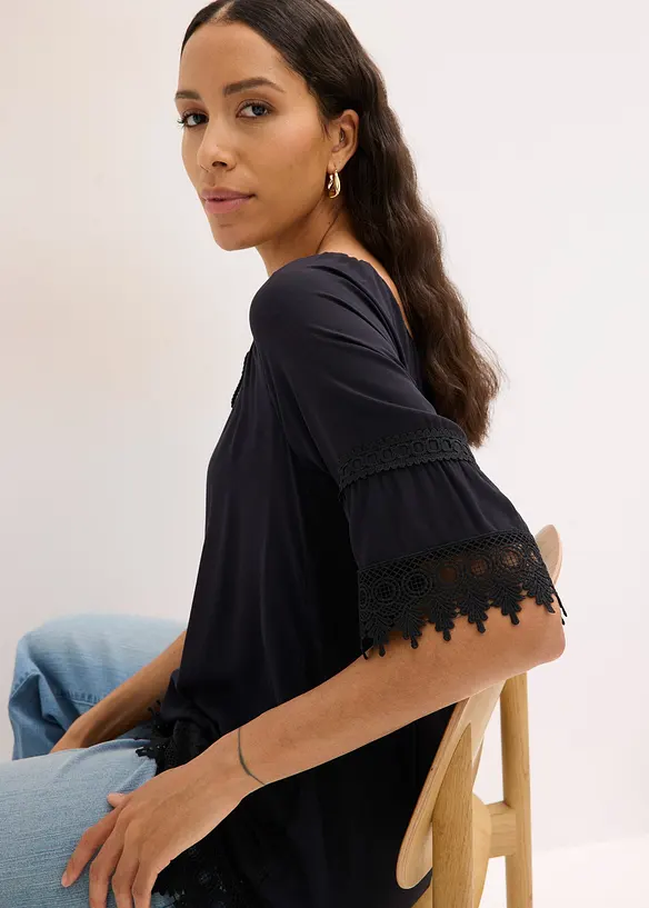 Tunika i myk viskose med blonder, bonprix