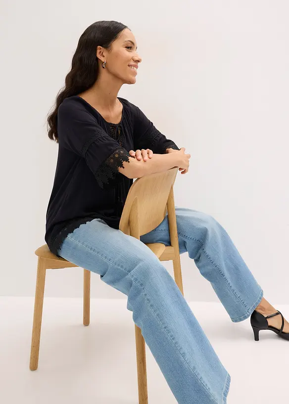 Tunika i myk viskose med blonder, bonprix