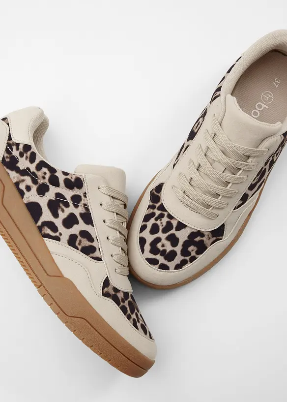 Sneakers med animal details, bonprix
