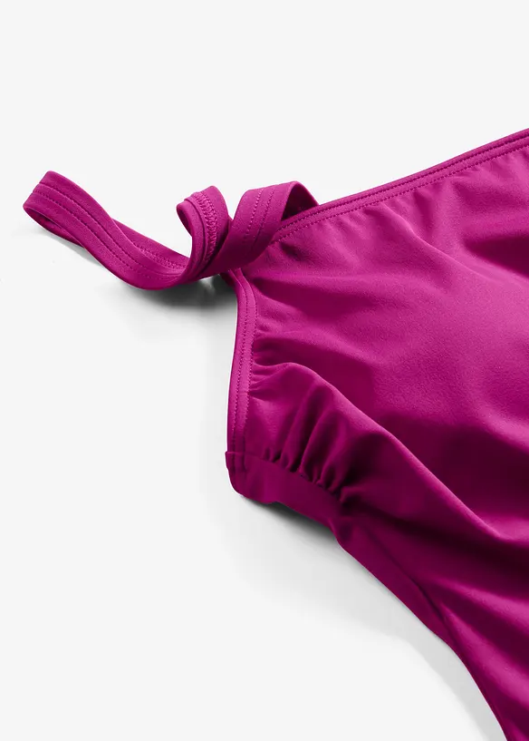 Badedrakt med firsk&aring;ren utringning, bonprix