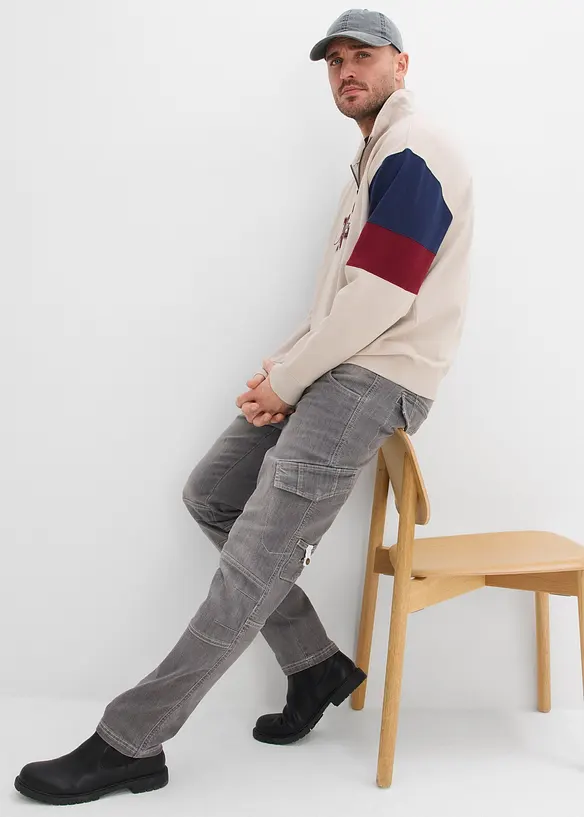Regular fit-cargojeans i lett denim med stretchlinning, Straight, bonprix