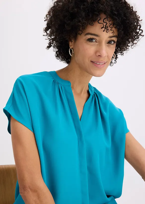 Kortermet bluse med skjult knappestolpe, bonprix